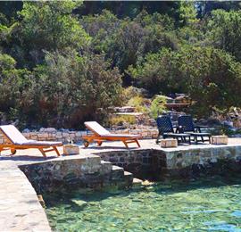 6 Bedroom Beachfront Villa with Heated Pool near Vela Luka on Korcula Island, Sleep 12